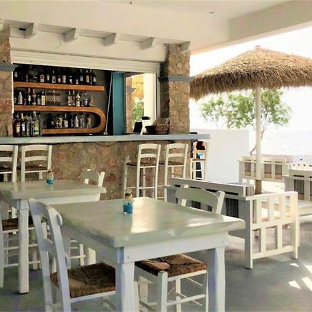 Happy Fish Rooms- Beachfront 페리사 외부 사진